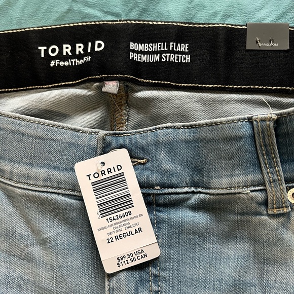 NWT Torrid Bombshell Flare Premium Stretch High-Rise Jean - Picture 9 of 9